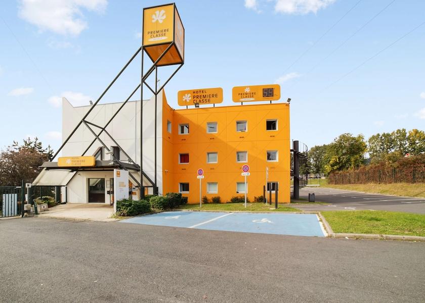 Auvergne-Rhone-Alpes Beynost Exterior Detail