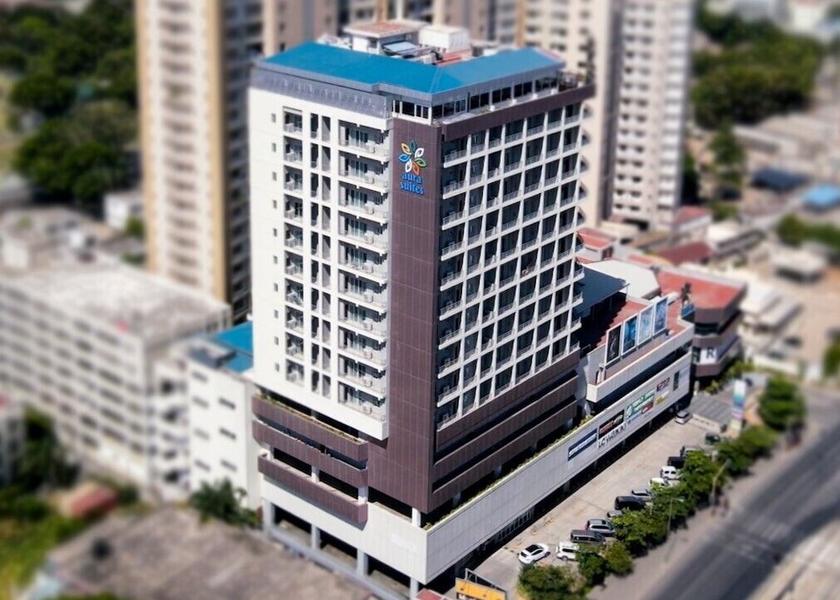  Dar es Salaam Exterior Detail