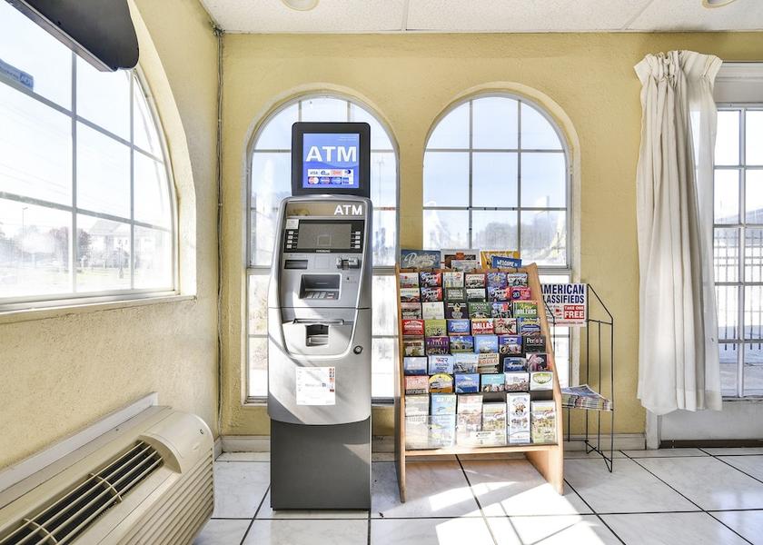 Louisiana Shreveport ATM/Banking On site