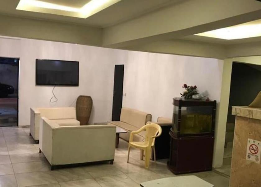  Abidjan Interior Entrance