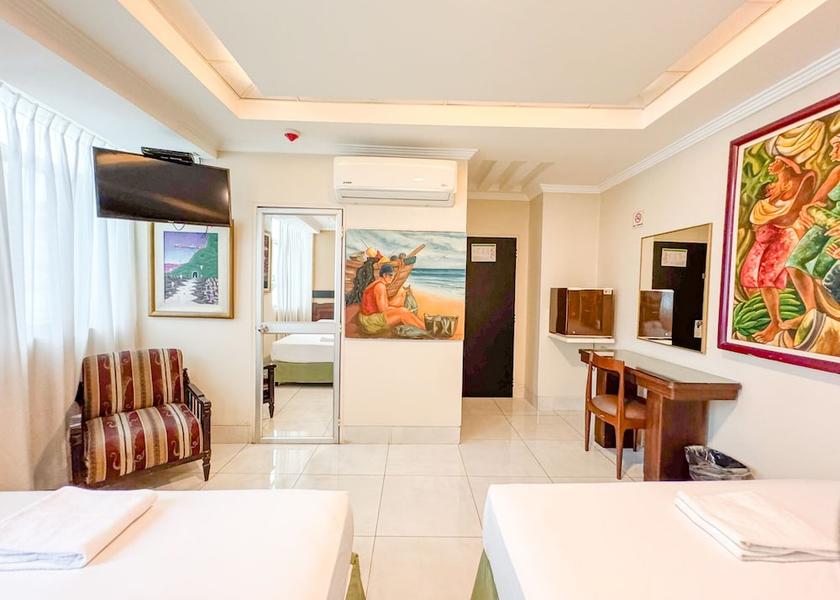 Pichincha Guayaquil Room