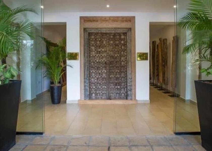  Dar es Salaam Exterior Detail