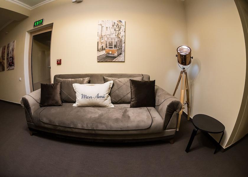  Chisinau Interior Entrance