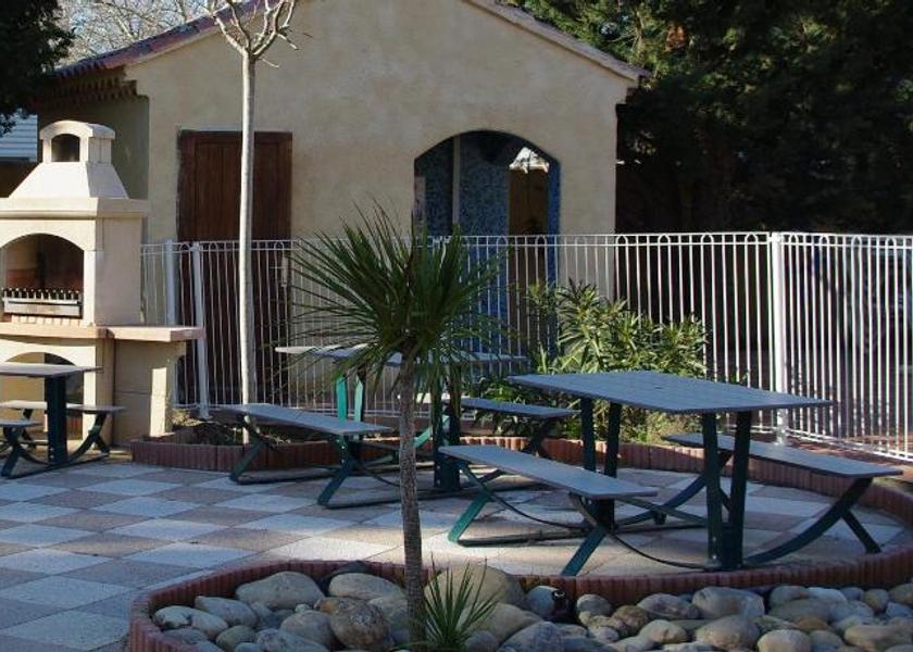 Provence-Alpes-Côte d'Azur Avignon Facilities