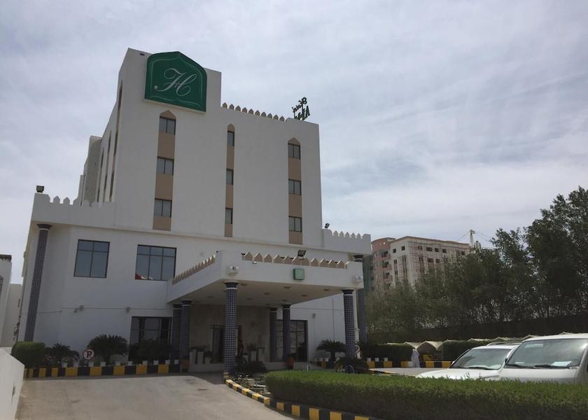  Muscat Exterior Detail