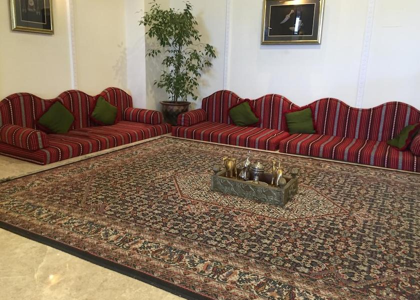  Muscat Lobby