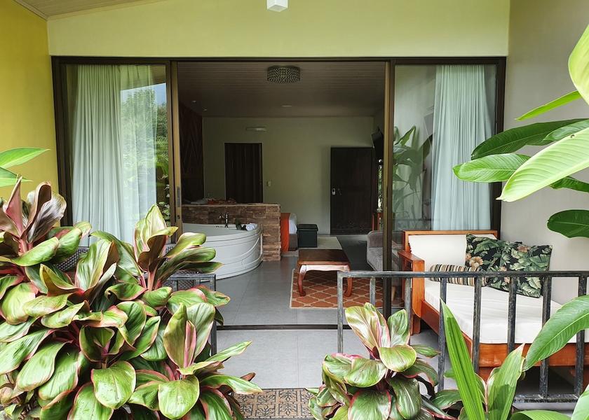 Alajuela La Fortuna Exterior Detail