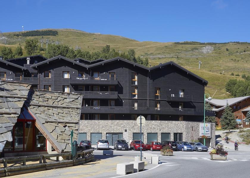 Auvergne-Rhone-Alpes Les Deux Alpes Exterior Detail