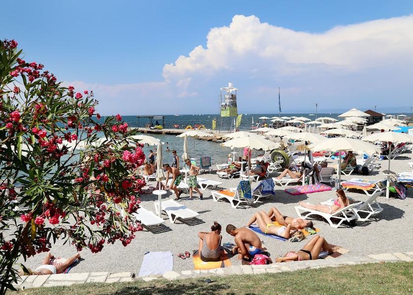  Izola Beach