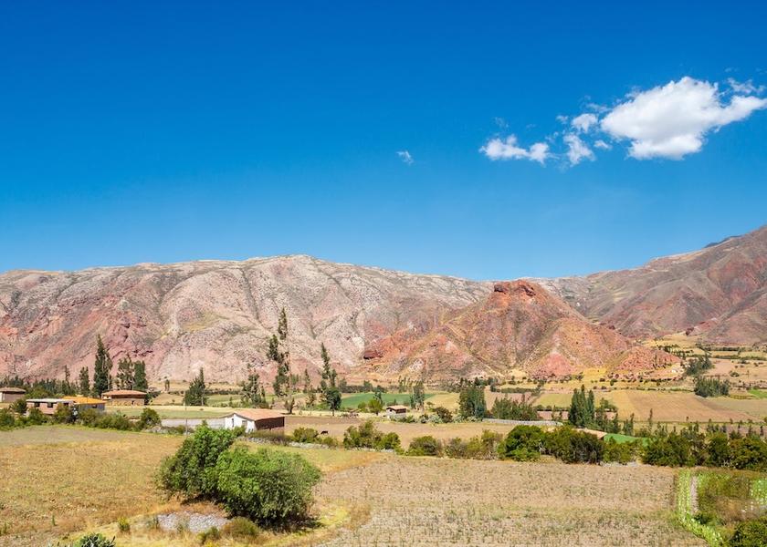 Cusco (region) Urubamba Mountain View