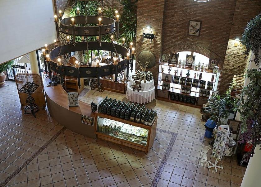 Peten Santa Elena Interior Entrance