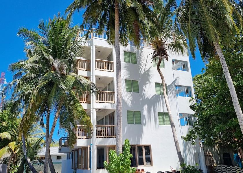 Kaafu Atoll Thulusdhoo Island Exterior Detail