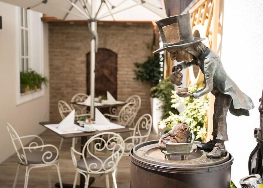 Salzburg State Salzburg Exterior Detail