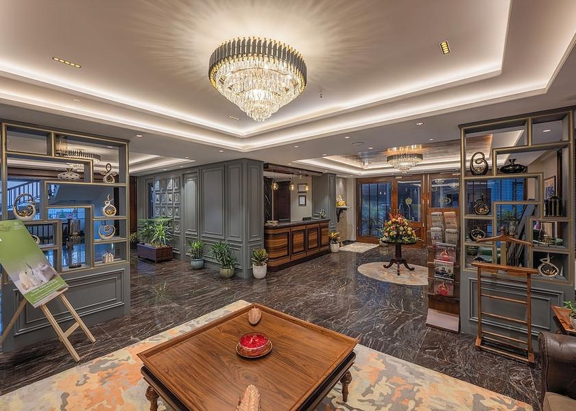 Himachal Pradesh Shimla Lobby