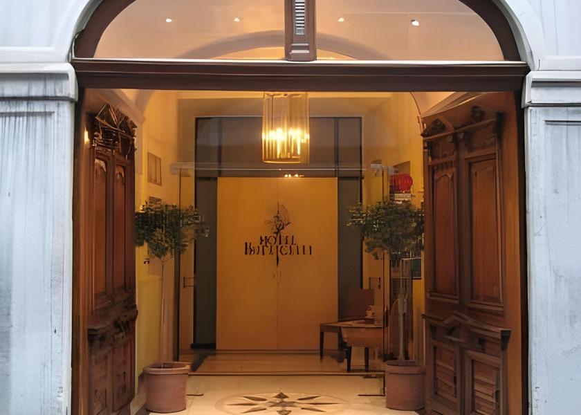 Limburg Maastricht entrance