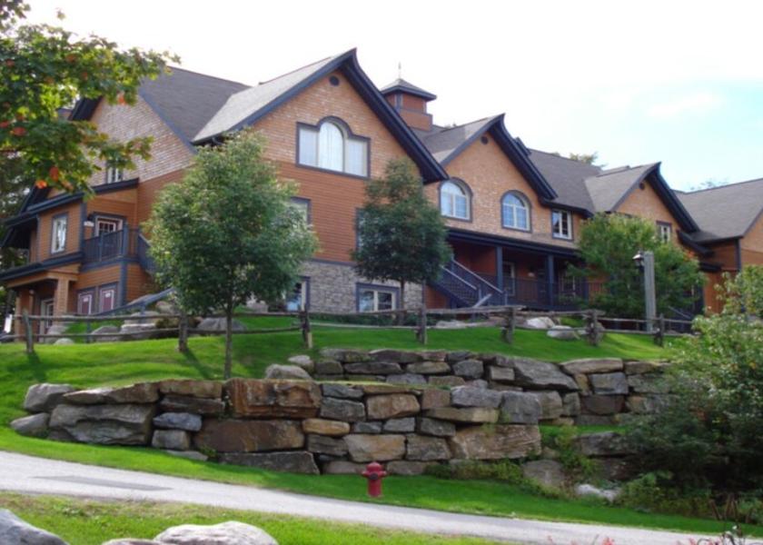 Quebec Mont-Tremblant Facade