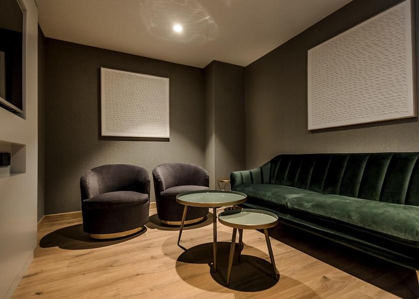 Galicia Lugo Room