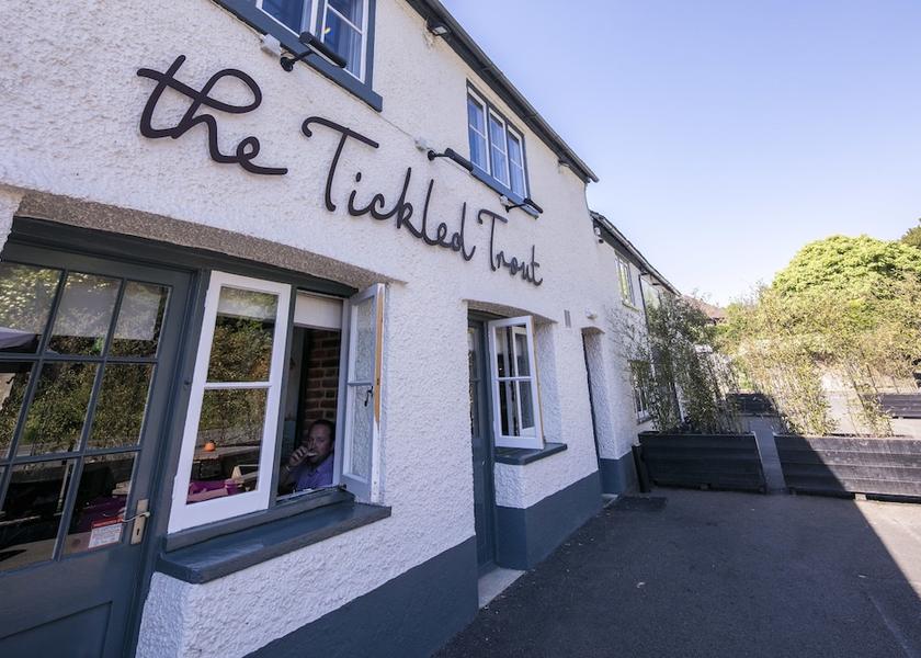 England Maidstone Exterior Detail