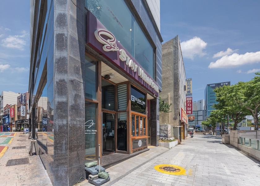  Busan Exterior