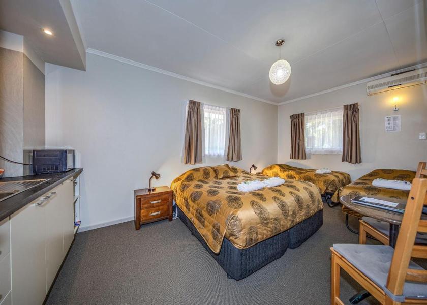 Queensland Tamborine Mountain Executive King Suite with Bath