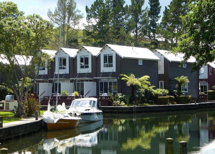Bay of Plenty Region Mourea Exterior