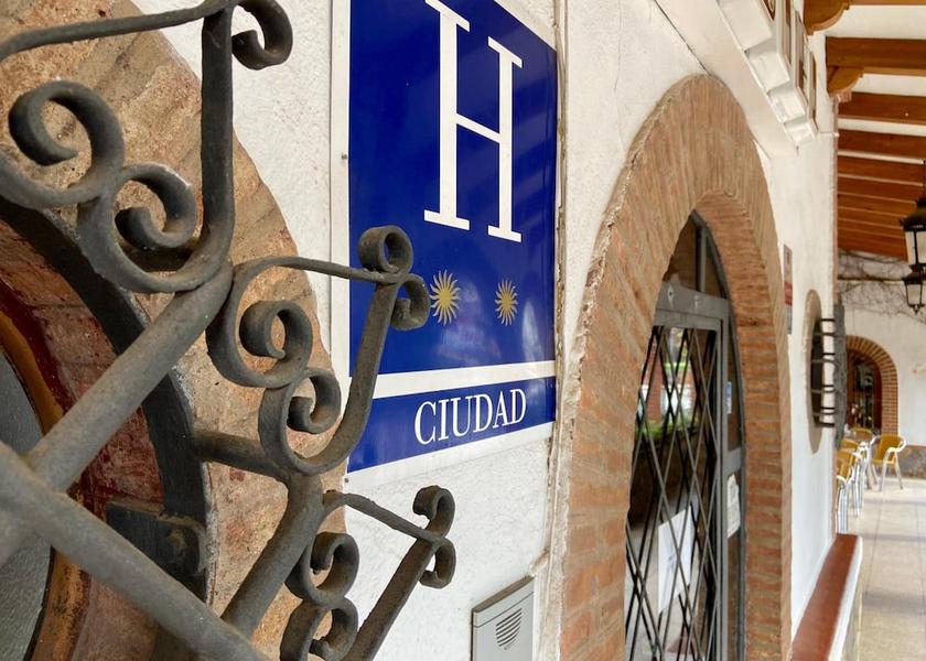 Peten Santa Elena Exterior Detail