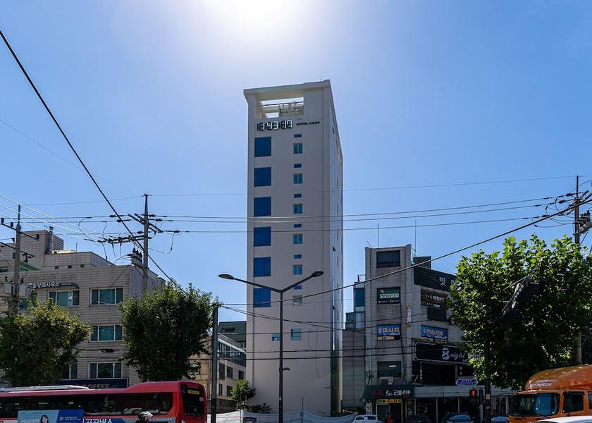  Seoul Exterior