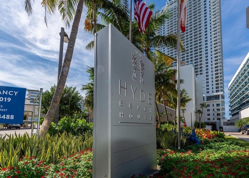 Florida Hollywood Facade