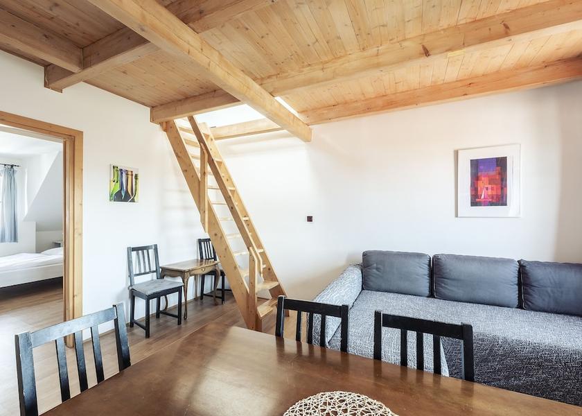  Prague Room