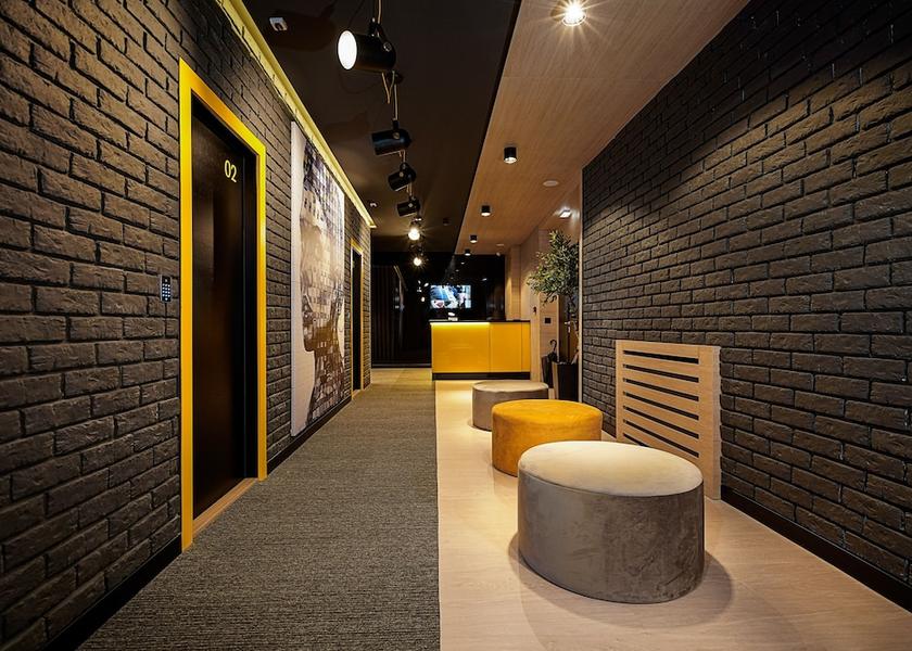 Montana Belgrade Lobby