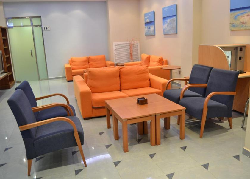 shared lounge/tv area