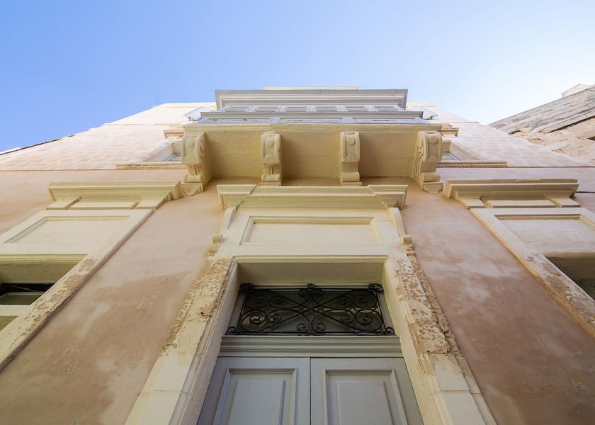  Birgu Exterior Detail