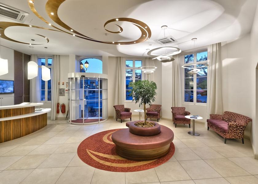 Nouvelle-Aquitaine Cognac Interior Entrance