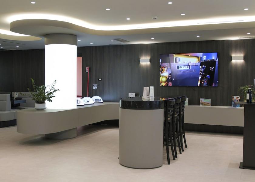 Emilia-Romagna Castelvetro di Modena Reception