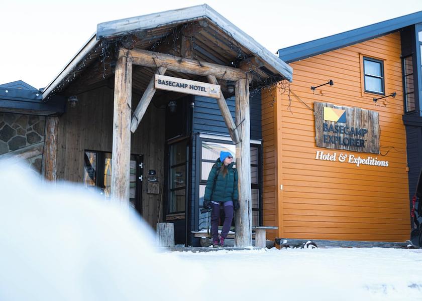  Longyearbyen Exterior detail