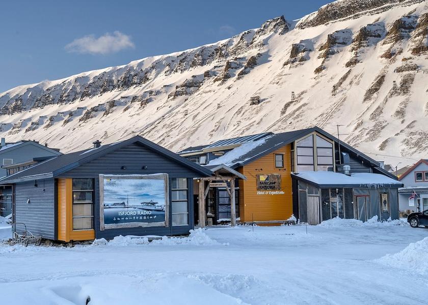  Longyearbyen Primary image