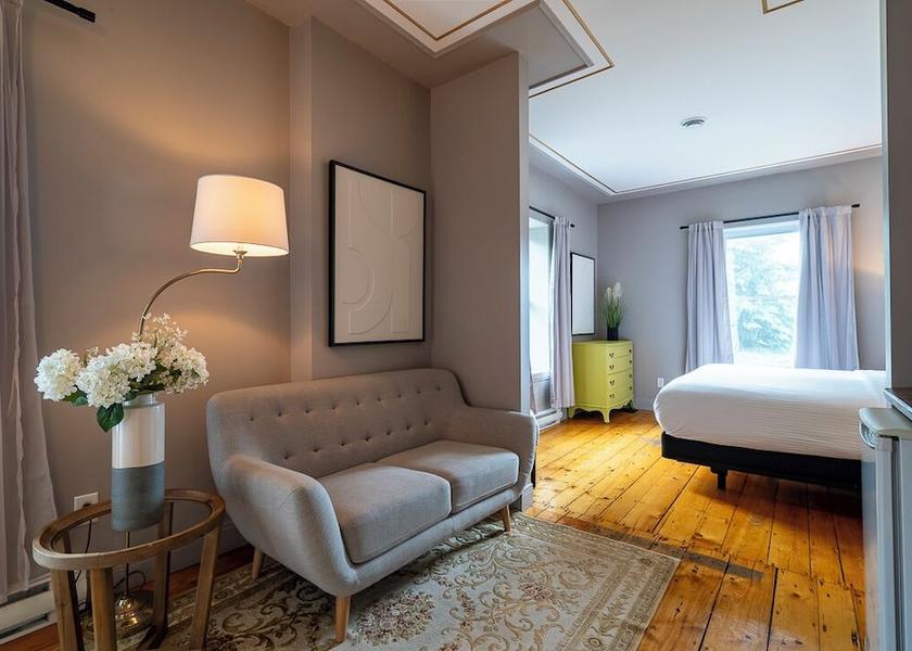 Quebec Bromont Living Area