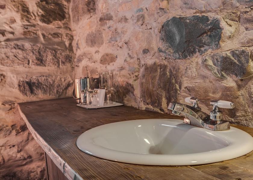 Quebec Bromont Bathroom