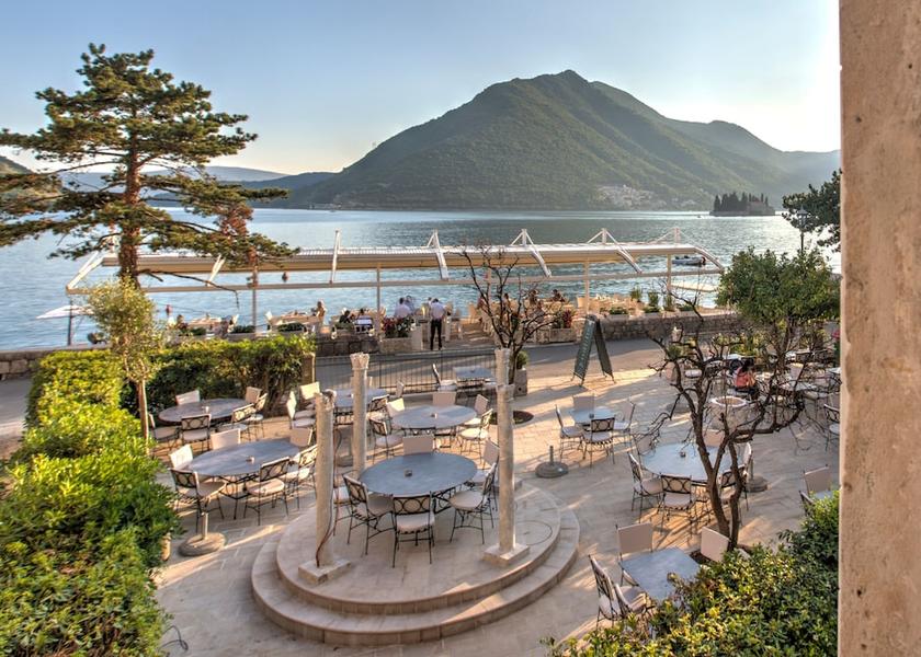  Perast Restaurant