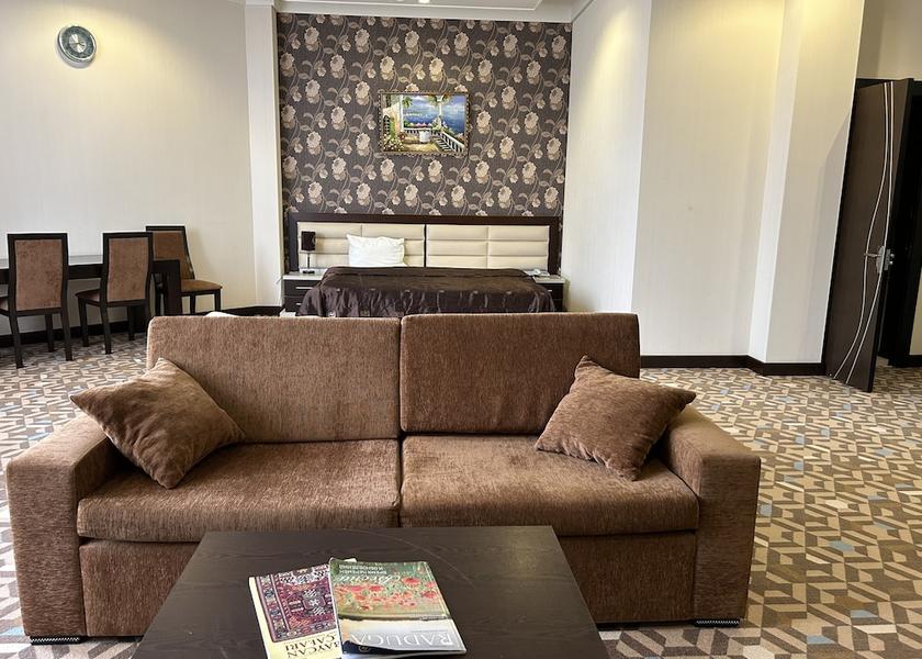  Baku Room