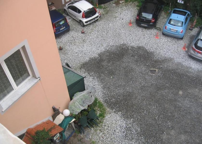 Liguria Sarzana Parking