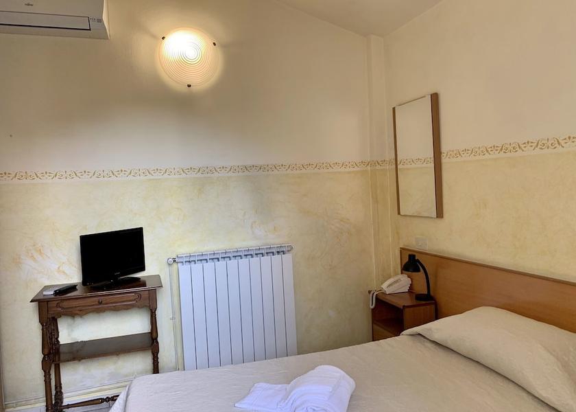 Liguria Sarzana Room