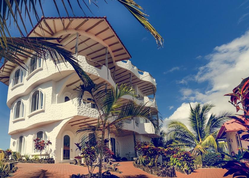 Galapagos Puerto Ayora Facade