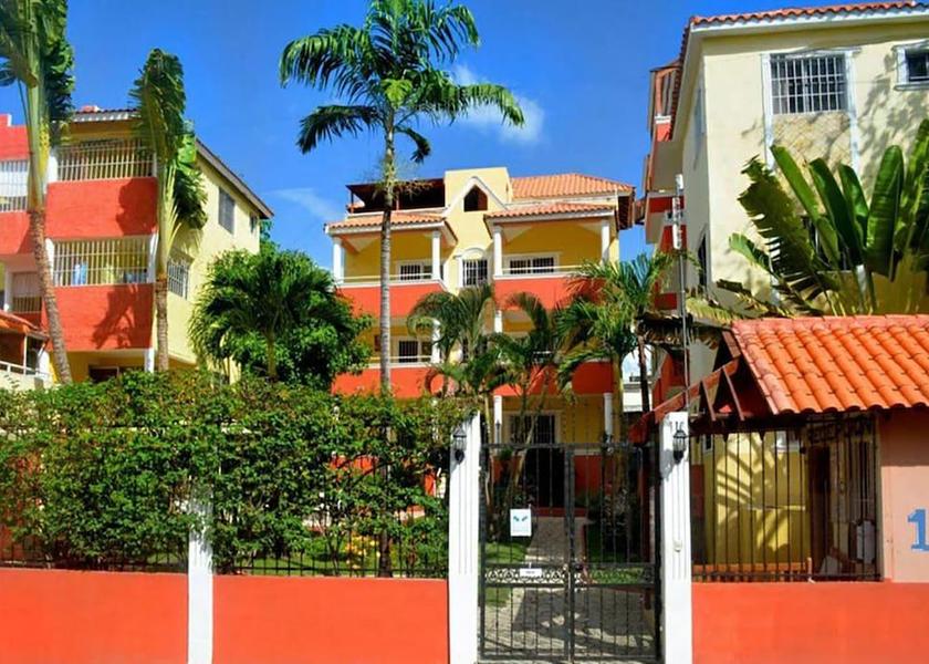 Santo Domingo Boca Chica Facade
