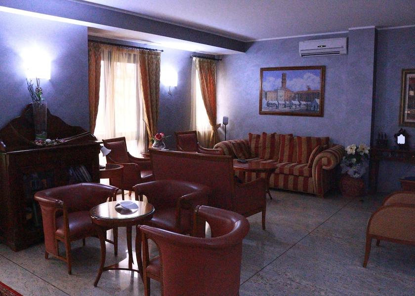Piedmont Vercelli Lobby