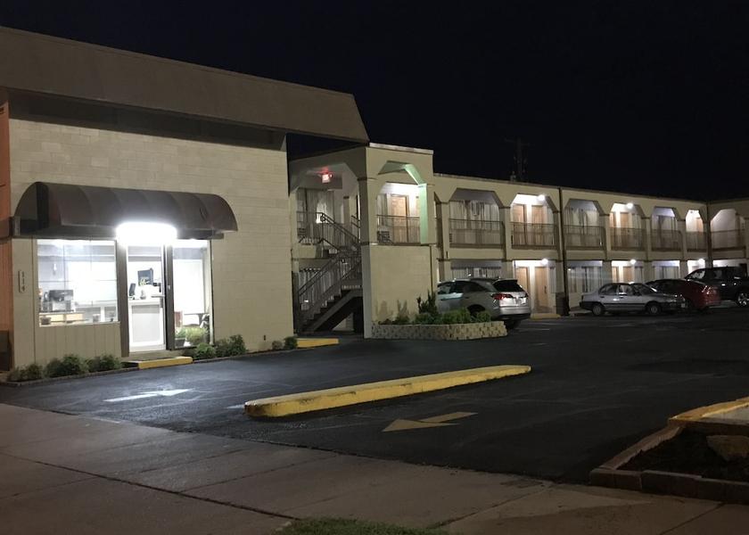 Kansas Hutchinson Facade