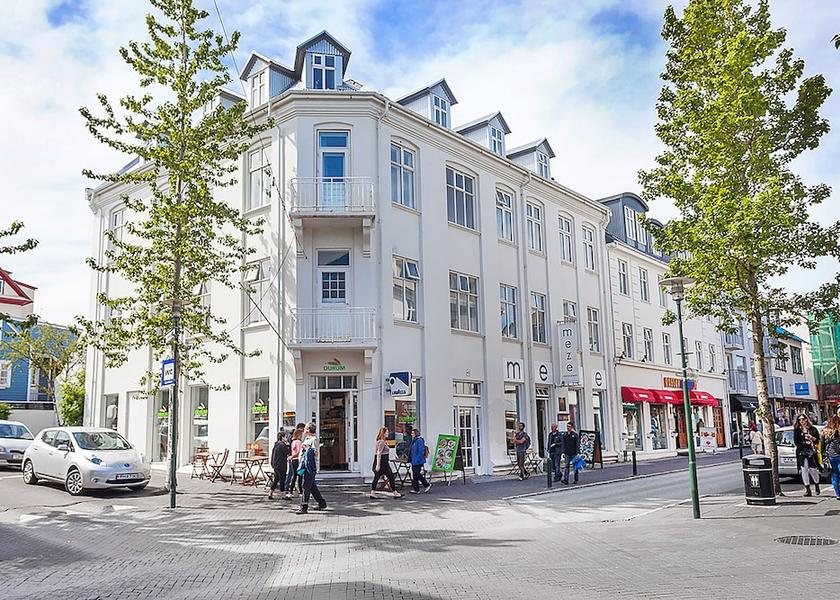 Southern Peninsula Reykjavik Facade