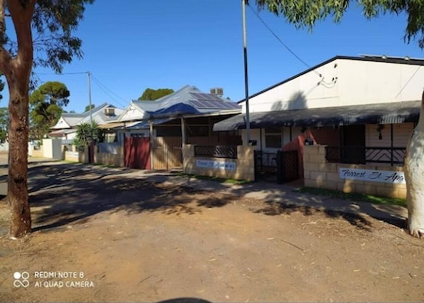 Western Australia Boulder Facade