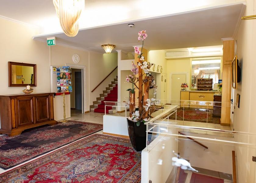 Liguria Sanremo Lobby