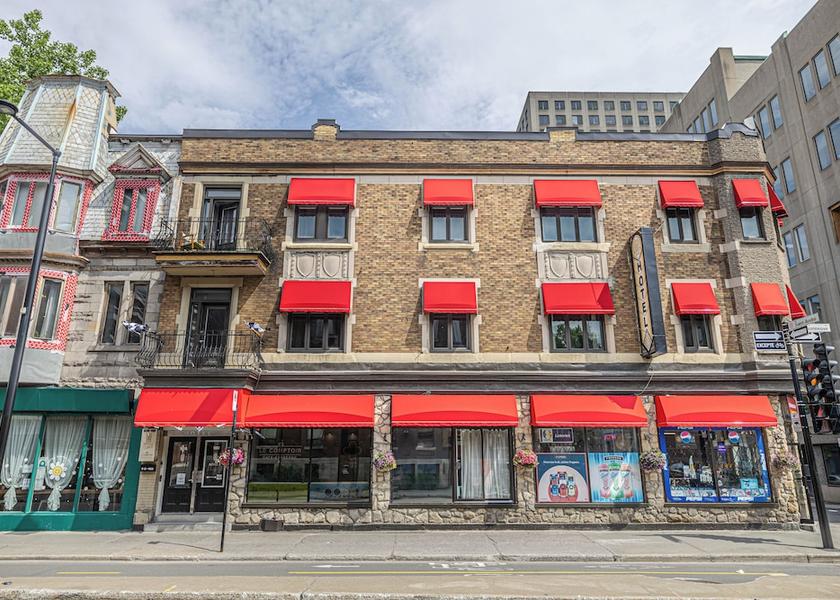 Quebec Montreal Front of property